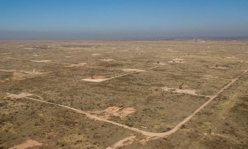 Gas Flaring on the Rise Even as Energy Giants Promise to Cut It Back