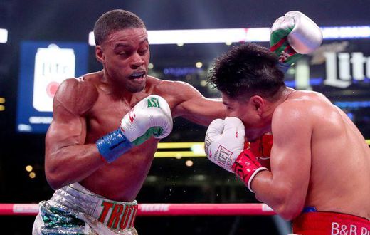 Errol Spence Jr beats Mikey Garcia