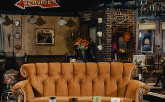 'Friends' Is Turning 25. Here's Why We Can't Stop Watching it.