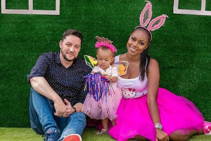 Jamie Roberts and Yvonne Nelson with their daughter