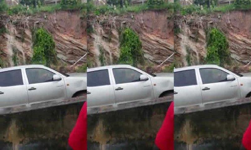 Ayi Mensah - Aburi road: rocks fall from mountain onto road