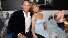 A-Rod Grabs J.Lo's Butt Amidst Cheating Rumors