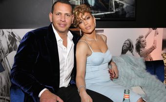 A-Rod Grabs J.Lo's Butt Amidst Cheating Rumors