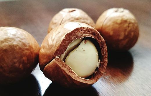 Dr. Pimple Popper Extracts 'Nut' Cyst Whole