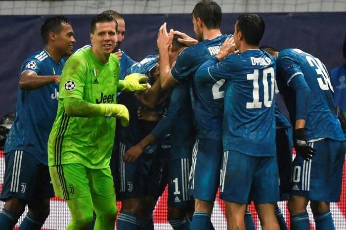 Juventus progressed as Costa scored a dramatic last-gasp winner