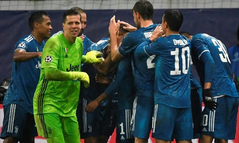 Juventus progressed as Costa scored a dramatic last-gasp winner