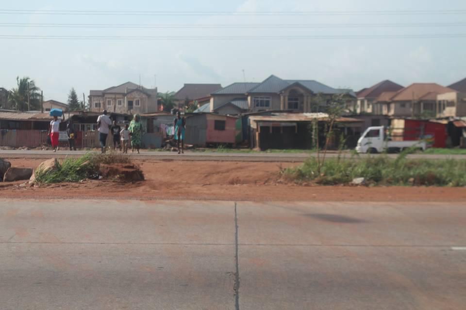 Massive slum springs up along Accra-Tema motorway