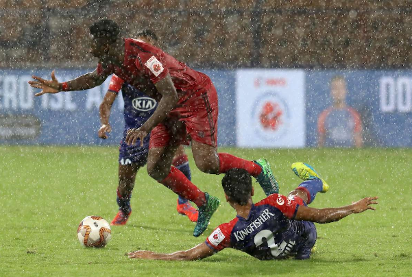 Asamoah Gyan in action against NorthEast United