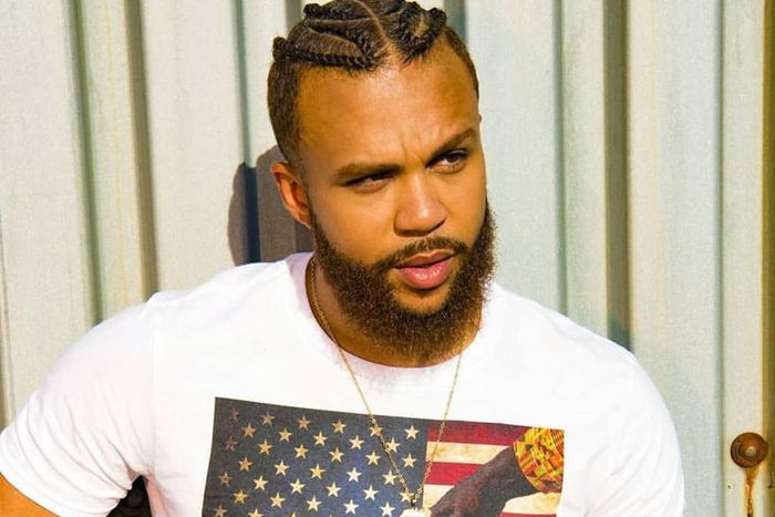 Jidenna has been making a number of controversial statements lately with the most recent being that Nigerians in the diaspora getting involved in cybercrime.[Instagram/Jidenna]