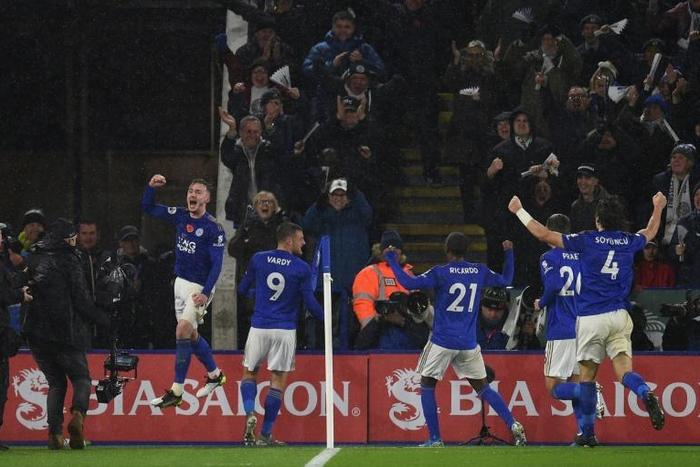 Leicester outclassed Arsenal 2-0 to move second in the Premier League