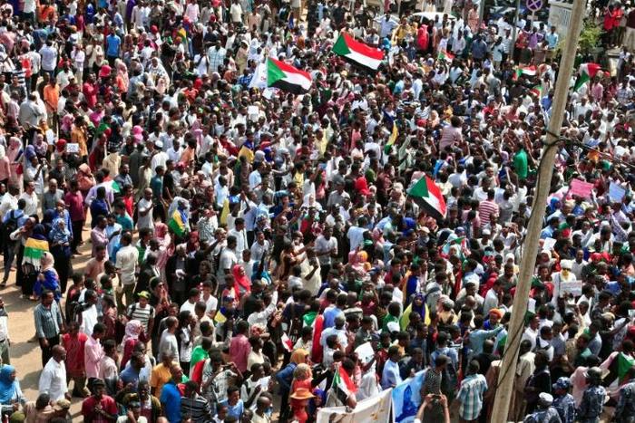 Sudanese citizens protested outside the presidential palace in Khartoum Thursday, in a bid to keep up the pressure on a transitional authority to ensure those responsible for killing demonstrators earlier this year are held to account