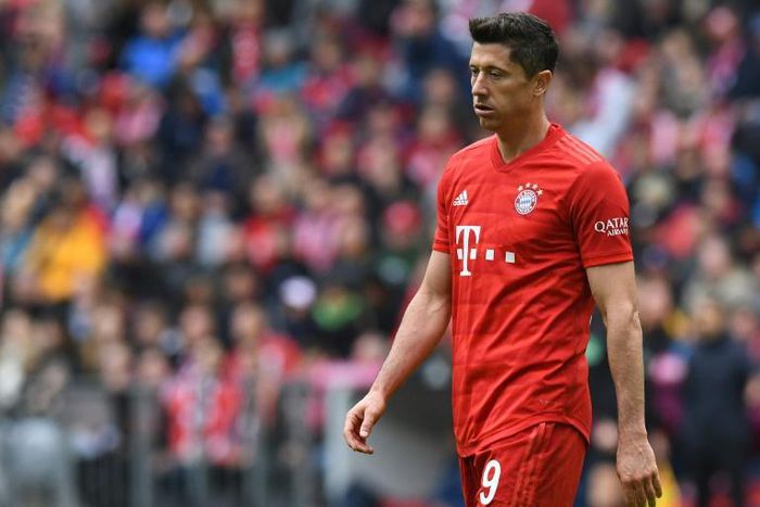 Robert Lewandowski scored his 11th Bundesliga goal this season but couldn't prevent Bayern sliding to a first defeat