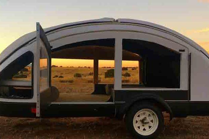 This Electric Trailer Is a Featherweight Beast