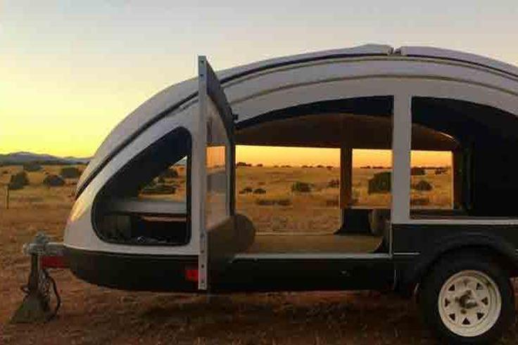 This Electric Trailer Is a Featherweight Beast