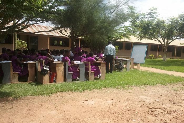 SHS runs classes under trees (File photo)