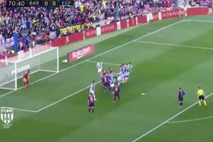 Lionel Messi free kick