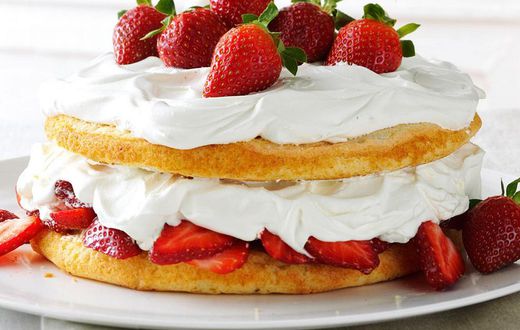 Strawberries and Cream-Torte (Taste of Home)