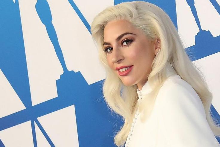 Lady Gaga Says She Is A "Single Lady"