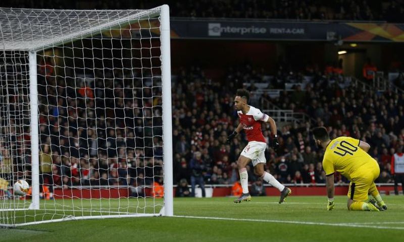 Pierre-Emerick Aubameyang scored twice as Arsenal beat Rennes 3-0 to reach the Europa League quarter-finals