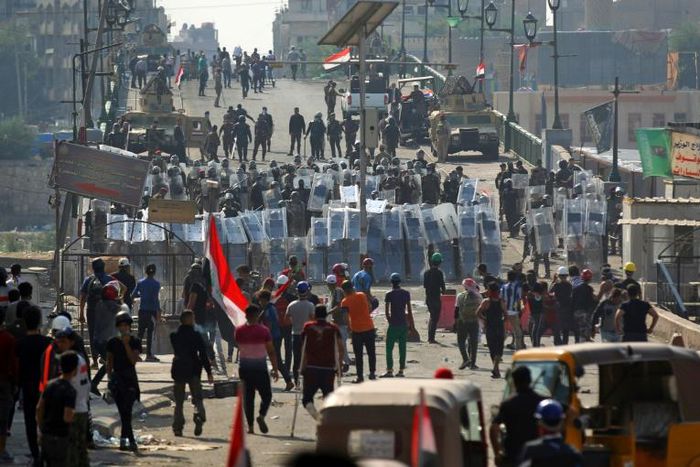 Iraqi security forces have battled to prevent the protesters camped out in east Baghdad from overrunning the bridges across the Tigris river that 
give access to government offices and foreign embassies on the west bank