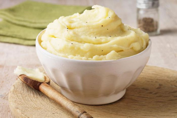 Dr. Pimple Popper Squeezes A Mashed Potatoes Cyst