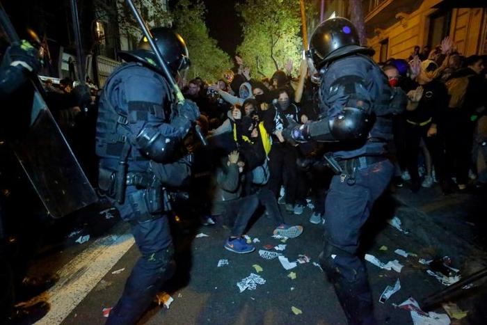 The last three days of violence has deepend the divided between Catalans who want independence and those who want to remain part of Spain