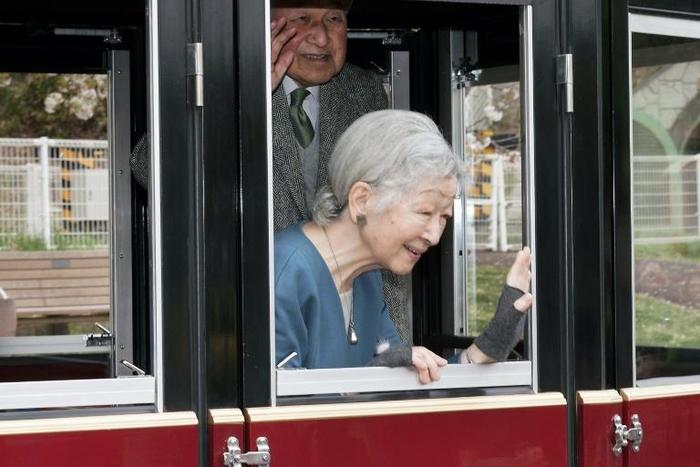 Former empress Michiko had an operation in Tokyo