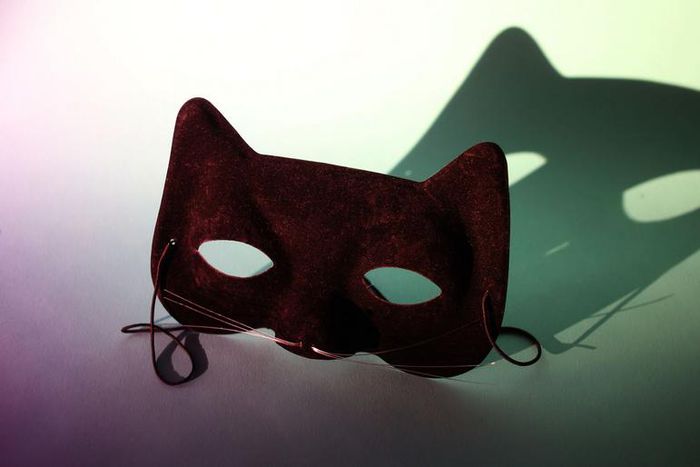 10 Non-Scary Ways To Bring BDSM Into The Bedroom