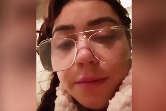 Sarah Hyland Shares Post-Halloween No Makeup Video