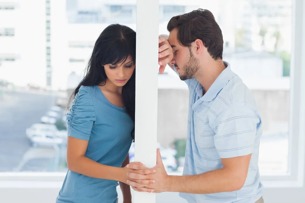 7 Reasons They Always Seem to Lose Interest in You (And How to Break the Cycle)