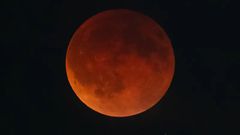 The blood moon rises over Vienna during a total lunar eclipse on September 07, 2025 in Vienna, AustriaImage source,Getty Images