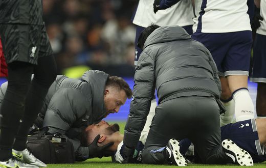 Tottenham’s Betancur ‘all good’ after collapsing in Liverpool clash 