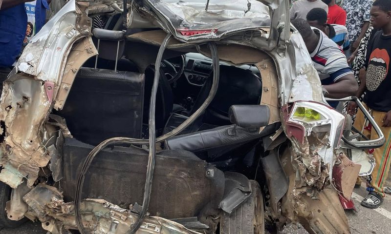 4 severely injured, about 10 cars damaged in tragic crash at Nkrumah Circle