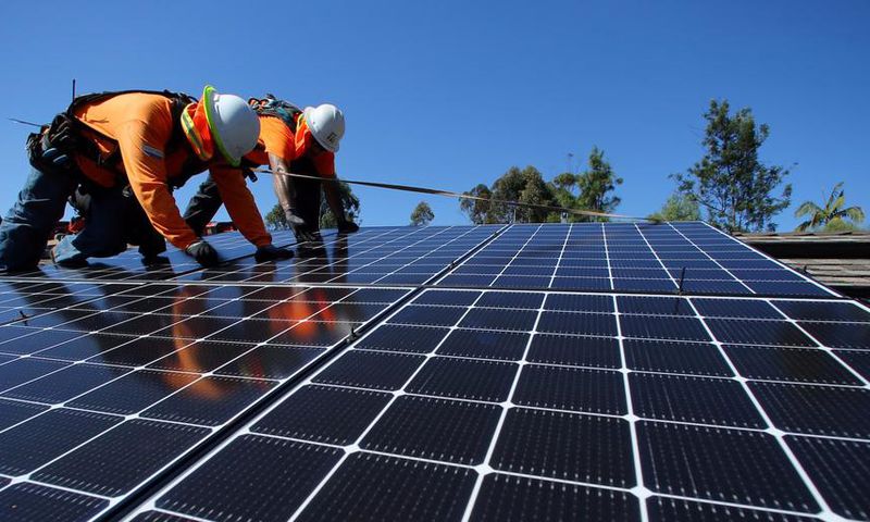Renewable energy solar panel