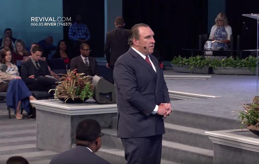 Florida Issues Arrest Warrant for Pastor Who Defied Virus Orders