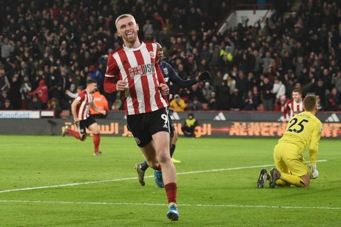 Oliver McBurnie punished a West Ham mistake to open the scoring against West Ham