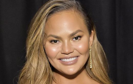 Chrissy Teigen Reveals How Celebs Avoid Airports