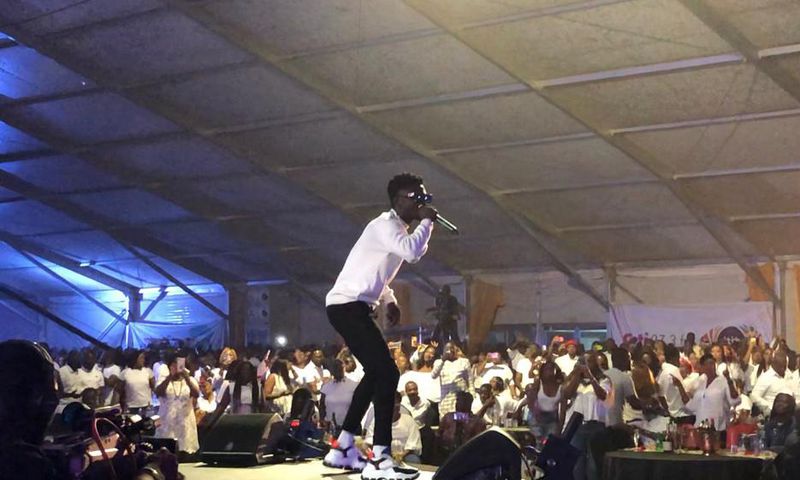 Kuami Eugene singing gospel at #D2R2019 is the best praises and worship in 2019 (WATCH)