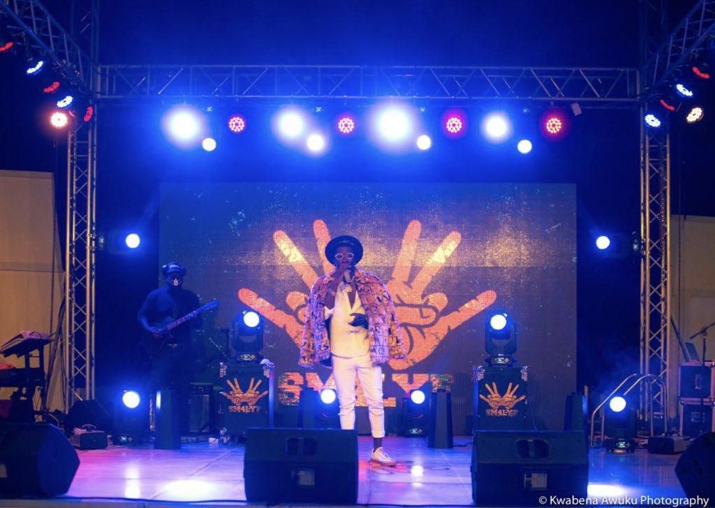 Shatta Wale stages Faith Concert from his house