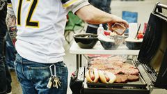 There's Only One Right Way to Clean a Grill