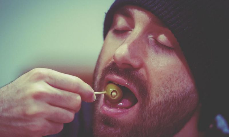 Dr. Pimple Popper Pops an 'Olive Pit' Cyst