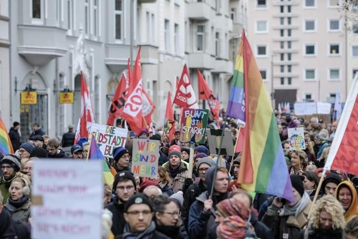 The counter-protest far outnumbered the  march by the far-right NPD