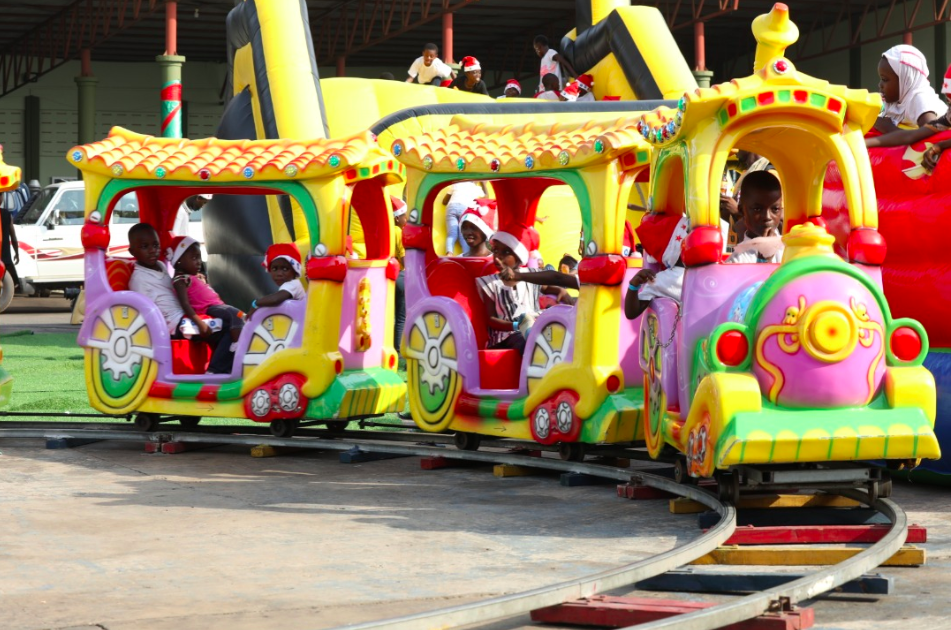 Zoomlion fetes hundreds of children