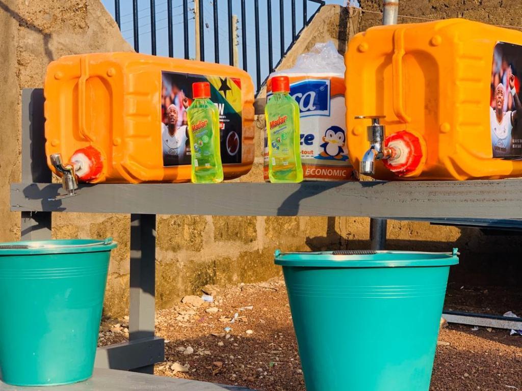 COVID-19: Andre Ayew donates items to Tamale Metropolis to fight pandemic