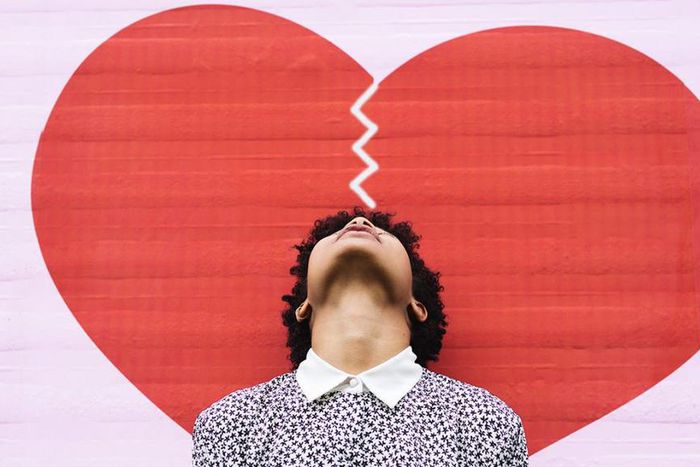 5 signs that shows you are not in love