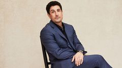 Jason Biggs Is Totally OK With Sitting Down to Pee