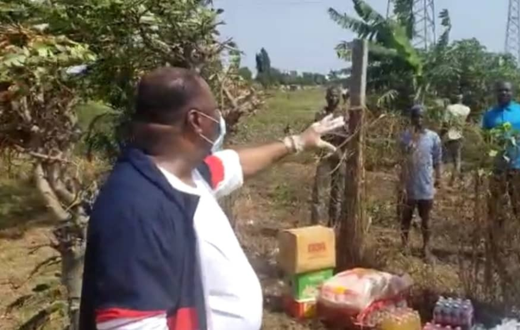 COVID-19 Lockdown: Duncan-Williams feeds farmers in his neighbourhood