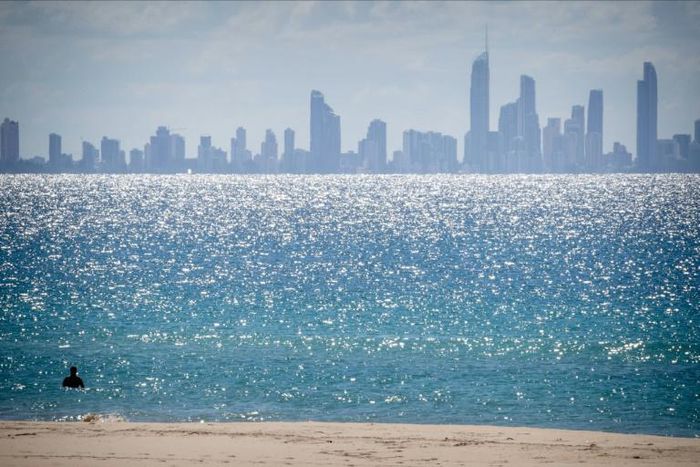 The laid-back Australian seaside towns usually function as a single community