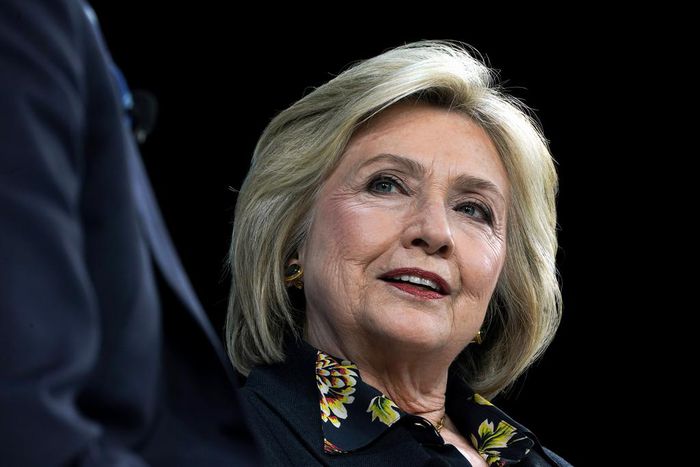 Hillary Clinton Slams Bernie Sanders for Not Working to Unite Democrats in 2016