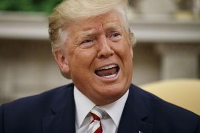 Donald Trump expresses surprise as Nigerian artist draws an unbelievable portrait of him (photos)